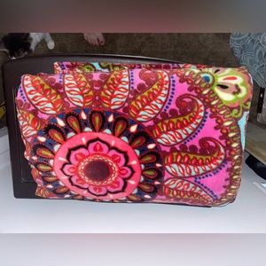 Vera Bradley Duffle Bag, Tote and matching blanket.